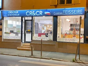 Cuisines TEISSEIRE – Teissa créateur d’intérieur – Meuble de cuisine équipée sur mesure pose plan de travail bois à Longjumeau