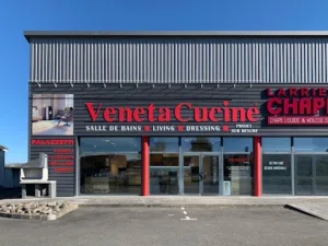 Veneta Cucine Pau à Lée