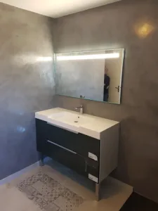 à IDECO SC Béton Ciré, Cuisine Aménagée & Salle De Bain à Saint-Varent