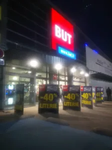 BUT à Buchelay