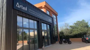 Artek Distributeur Leicht à Aix-en-Provence