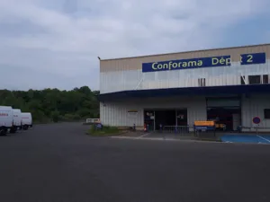 Dépôt 2 Conforama Creil à Saint-Maximin