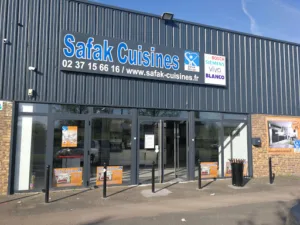 SAFAK CU?S?NE à Vernouillet