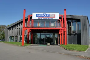 Salle d’exposition ARTIPÔLE BOIS à Sainte Luce sur Loire à Sainte-Luce-sur-Loire