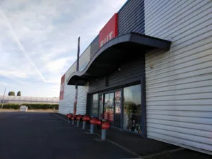 BUT à Beaufort-en-Anjou