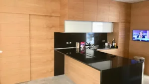 TGR. Entreprise de Rénovation et Peinture à Nice. Artisan de travaux habitat tous corps d’état d’intérieur Maison Appartement à Nice