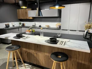 STREDECO ~ cuisine : salle de bains : carrelage : Distributeur cuisines KOCHER~ à Ohain